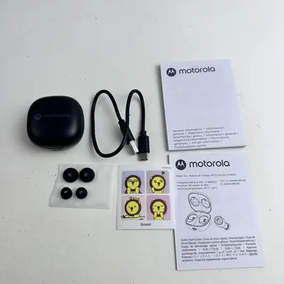 Motorola Moto Buds Charge True Wireless Earbuds, Bluetooth 5.0, Black - Thumbnail 6