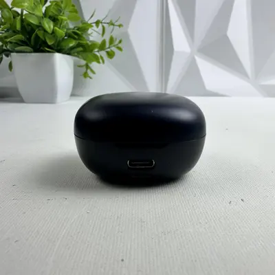 Motorola Moto Buds Charge True Wireless Earbuds, Bluetooth 5.0, Black - Thumbnail 5