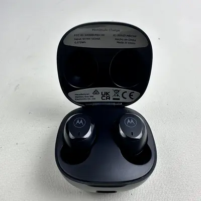 Motorola Moto Buds Charge True Wireless Earbuds, Bluetooth 5.0, Black - Thumbnail 7