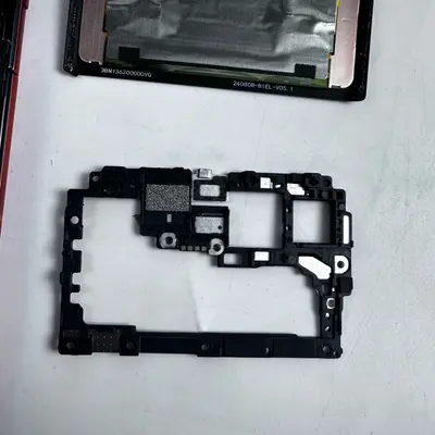 Motorola Razr 2024 XT2453-5 Housing Outer Screen Battery Camera Replacement Part - Thumbnail 3