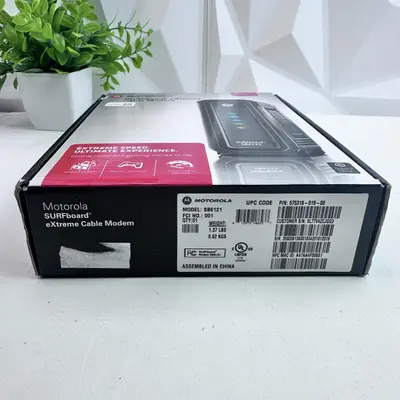 Motorola SURFboard SB6121 DOCSIS 3.0 Cable Modem – High-Speed Internet - Thumbnail 3
