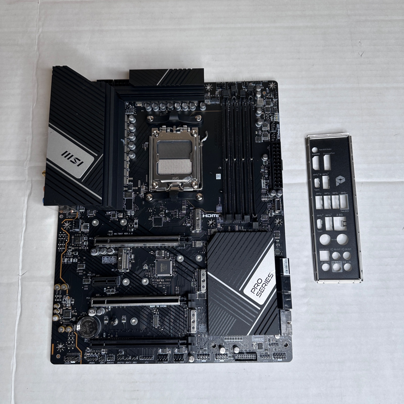 MSI PRO X670-P WIFI Motherboard AMD | Good | TamDo.us