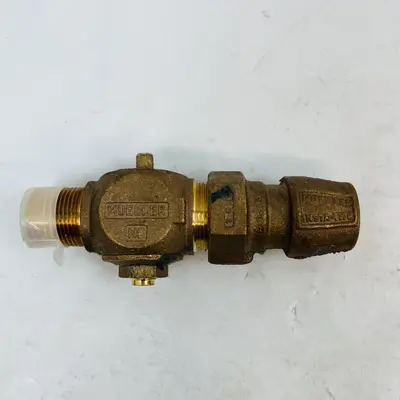 Mueller Insta-Tite Brass Service Valve NL Water Gas Line Control Fitting - Thumbnail 2