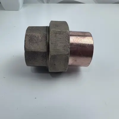 NIBCO 1-1/2 Inch Copper Solder to Female Threaded FIPT Brass Dielectric Union - Thumbnail 7