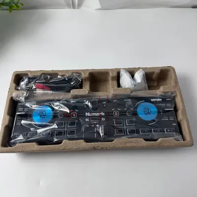 Numark DJ2GO2 Touch Portable 2-Channel Pocket DJ Controller Serato DJ Lite - Thumbnail 3