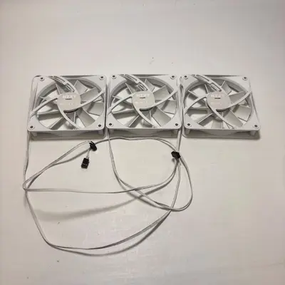 NZXT 120mm White Case Fans 3-Pack 4-Pin PWM - Thumbnail 1