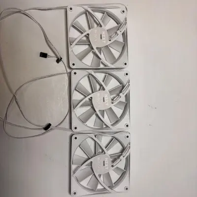 NZXT 120mm White Case Fans 3-Pack 4-Pin PWM - Thumbnail 3