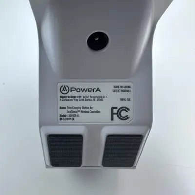 PowerA Twin Charging Station for PS5 DualSense Wireless Controllers - Thumbnail 6