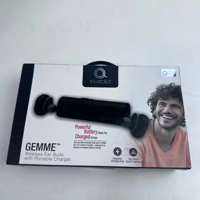 Quikcell Gemme True Wireless Earbuds with Portable Charging Dock Black Boxed TWS - Thumbnail 4