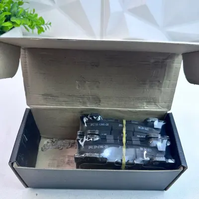 R1 Concepts Ceramic Brake Pads Front Series R1C-SLV-2-HED for Toyota Lexus Scion - Thumbnail 6