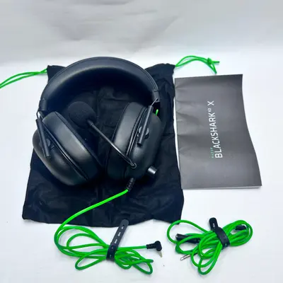 Razer BlackShark V2 X Wired Gaming Headset: 7.1 Surround Sound, 50mm Drivers - Thumbnail 2