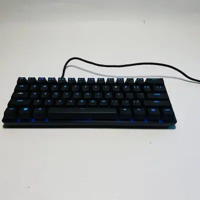 Razer Huntsman Mini 60% RGB Optical Gaming Keyboard - Excellent - Real photo at TamDo.us