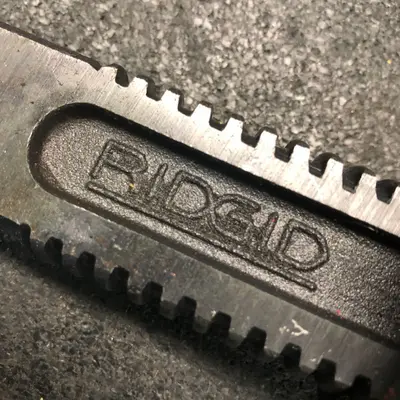 RIDGID 25" Pipe Wrench Hook Jaw Replacement, Fits Heavy-Duty Straight Wrench - Thumbnail 4