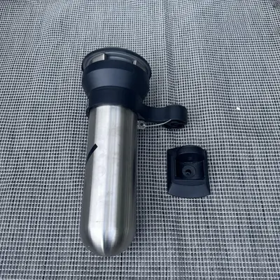 Rubbermaid Mounted Cigarette Receptacle Domed Top 1200 Butt Cap - Thumbnail 4