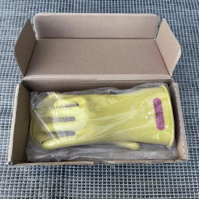 Salisbury by Honeywell Class 0 Type 1 Electrical Insulating Gloves 9.5 - Thumbnail 5