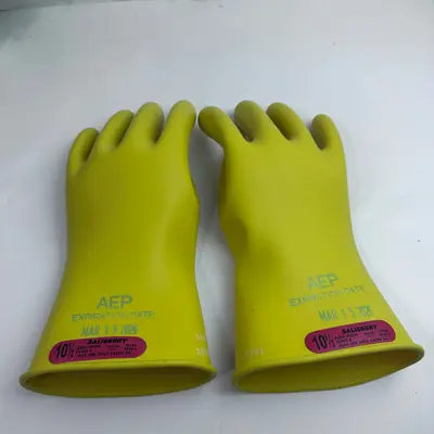 Salisbury Class 0 Rubber Insulating Gloves 1000V AC Size 10.5 Yellow D120 - Thumbnail 5