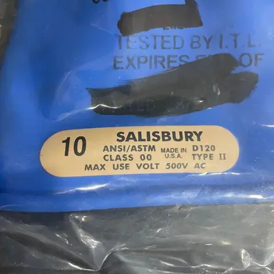 Salisbury D120 Class 00 Type II Rubber Insulating Gloves, Size 10, 500V AC - Thumbnail 5