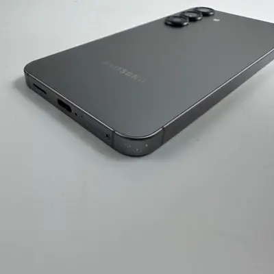 Samsung Galaxy S25 (SM-S931U) 128GB | Unlocked | Graphite Black - Thumbnail 7