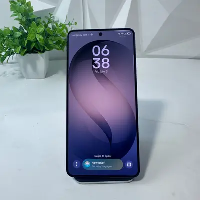 Samsung Galaxy S26 Ultra (SM-S948U1) 256GB | UNLOCKED | Titanium Black - Thumbnail 4