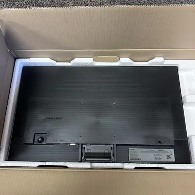 Samsung S3 Essential Monitor 24" Full HD LED Display (LS24C310) - Thumbnail 8