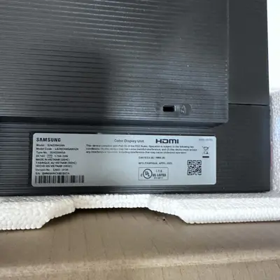 Samsung S3 Essential Monitor 24" Full HD LED Display (LS24C310) - Thumbnail 6