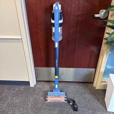 Shark Cordless Pet Stick Vacuum Cleaner Blue IX143H IX143HV5 with Charger - Thumbnail 9