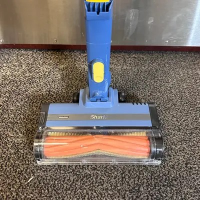 Shark Cordless Pet Stick Vacuum Cleaner Blue IX143H IX143HV5 with Charger - Thumbnail 2