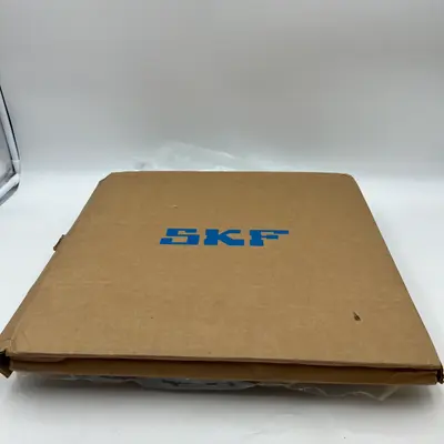 SKF CR Seals 1250119 HDS2L32D Duralip Oil Seal w/4 Lugs - Thumbnail 2