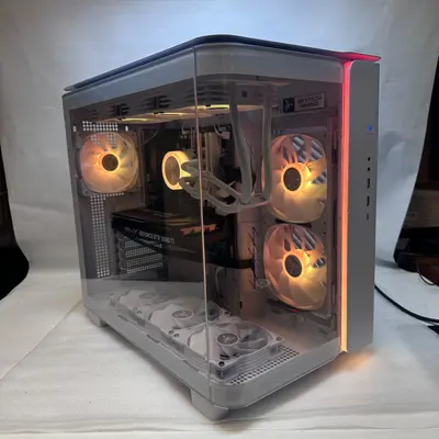 Skytech King 95 Gaming PC, Ryzen 7 9700X, 16GB DDR5, 1TB SSD, RTX 5060 Ti 16GB - Thumbnail 8