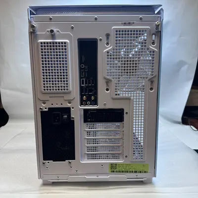 Skytech King 95 Gaming PC, Ryzen 7 9700X, 16GB DDR5, 1TB SSD, RTX 5060 Ti 16GB - Thumbnail 4