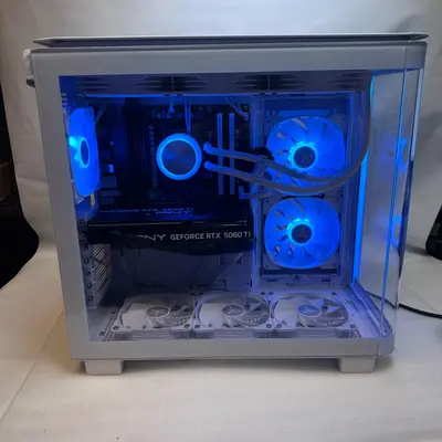 Skytech King 95 Gaming PC, Ryzen 7 9700X, 16GB DDR5, 1TB SSD, RTX 5060 Ti 16GB - Thumbnail 5