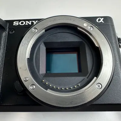 Sony Alpha 6400 APS-C Mirrorless Camera with FE 50mm f/1.8 Lens - Thumbnail 10