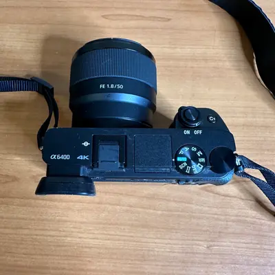Sony Alpha 6400 APS-C Mirrorless Camera with FE 50mm f/1.8 Lens - Thumbnail 9