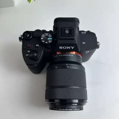 Sony Alpha 7 IV Mirrorless Camera Kit with FE 28-70mm F3.5-5.6 OSS II Lens - Thumbnail 3