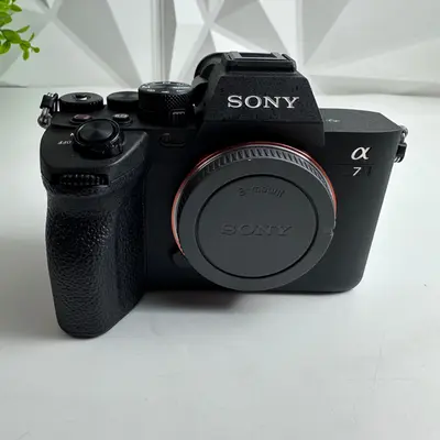 Sony Alpha 7 IV Mirrorless Camera Kit with FE 28-70mm F3.5-5.6 OSS II Lens - Thumbnail 6