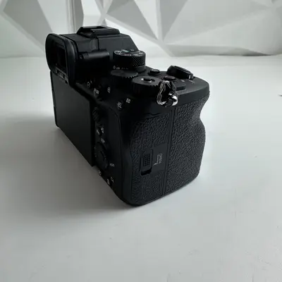 Sony Alpha 7 IV Mirrorless Camera Kit with FE 28-70mm F3.5-5.6 OSS II Lens - Thumbnail 8