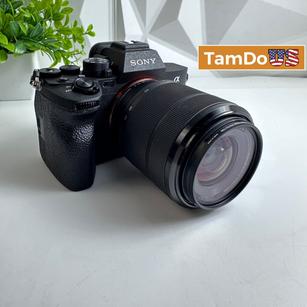 Sony Alpha 7 IV Mirrorless Camera Kit with FE 28-70mm F3.5-5.6 OSS II Lens - Photo 1 - Real photo at TamDo.us