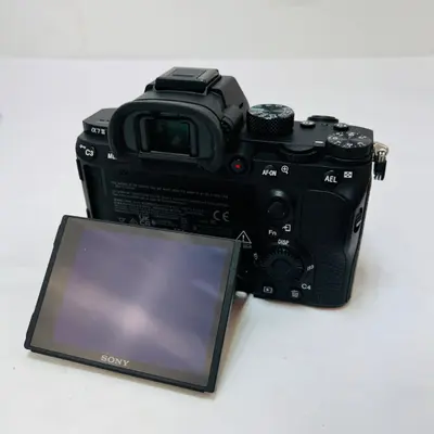 Sony Alpha a7 III Mirrorless 4K Video Camera (Body Only) - Thumbnail 2