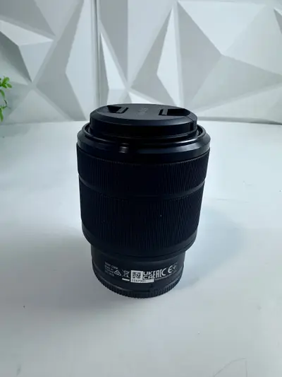 Sony Alpha a7 III Mirrorless Camera with FE 28-70 mm F3.5-5.6 OSS Lens - Thumbnail 8