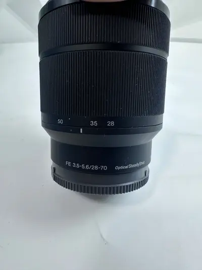 Sony Alpha a7 III Mirrorless Camera with FE 28-70 mm F3.5-5.6 OSS Lens - Thumbnail 9