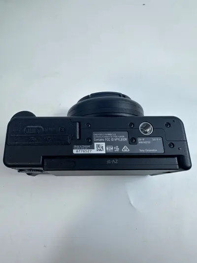 Sony ZV-1F Vlog Camera for Content Creators and Vloggers - Black - Thumbnail 10