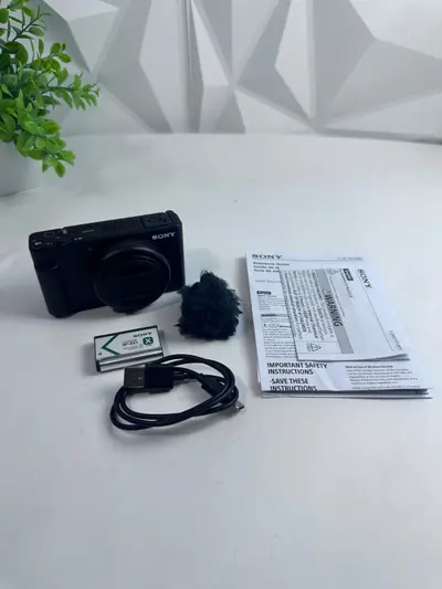 Sony ZV-1F Vlog Camera for Content Creators and Vloggers - Black - Thumbnail 3
