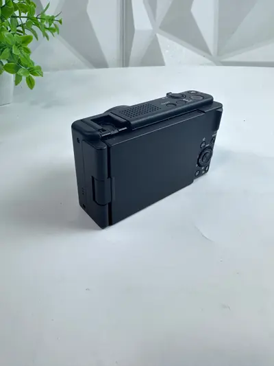 Sony ZV-1F Vlog Camera for Content Creators and Vloggers - Black - Thumbnail 6