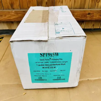 Speed Pack SP19x5W Gusseted Centerfold Roll White Packaging Film 19" x 1800ft - Thumbnail 4