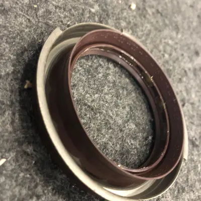 Spicer 127720 Oil Seal Genuine OE Pinion Seal for Dana Axle Differential - Thumbnail 4
