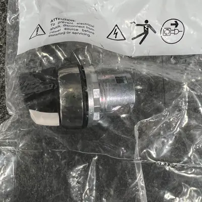 Sprecher + Schuh D7M-SM32 Maintained Selector Switch FOR Industrial Control - Thumbnail 6
