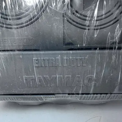 Taymac ML2500G Extra Duty 2-Gang Low Profile Expandable In-Use Cover Gray - Thumbnail 4