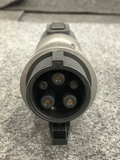 Tesla to J1772 EV Charging Adapter 48A 250V Max 60A - Thumbnail 5