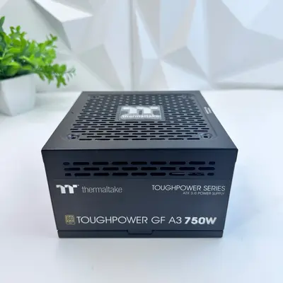 Thermaltake Toughpower GF A3 750W 80+ Gold Fully Modular ATX 3.0 PSU PCIE 5.0 - Thumbnail 2