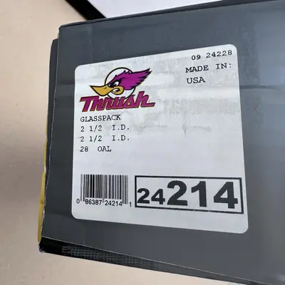Thrush 24214 - 2 1/2" Glasspack Muffler - Performance Exhaust - Thumbnail 2